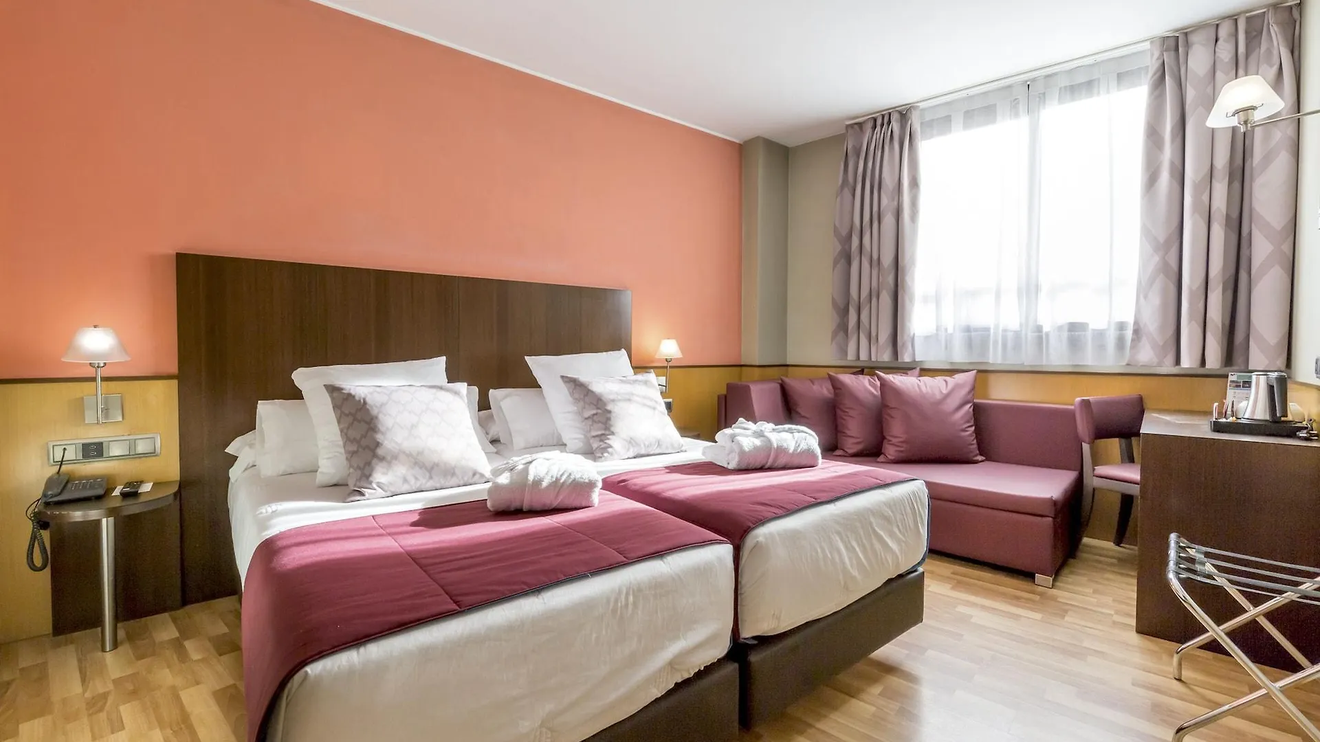 Hotel Ronda Lesseps Barcelona 4*,  Spain