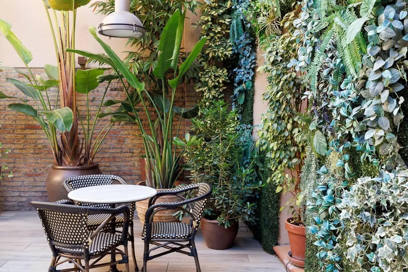 Hotel Ronda Lesseps Barcelona 4*,